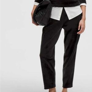 Scuba Straight-Leg Pant 718 Length
*Velvet | Women's Sweatpants